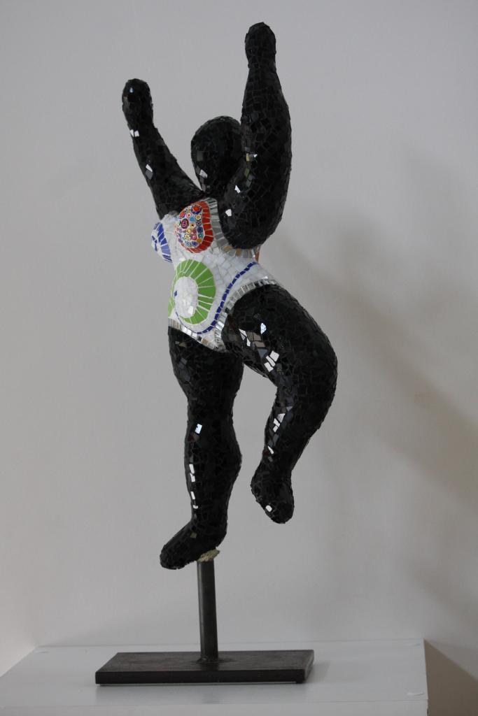 Sculpture - Nicole Devin